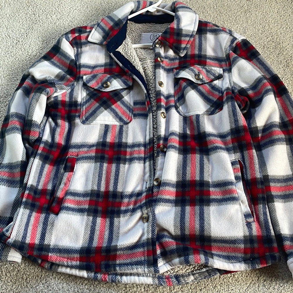 GUC. Too big. No stains nor rips. Very warm.
